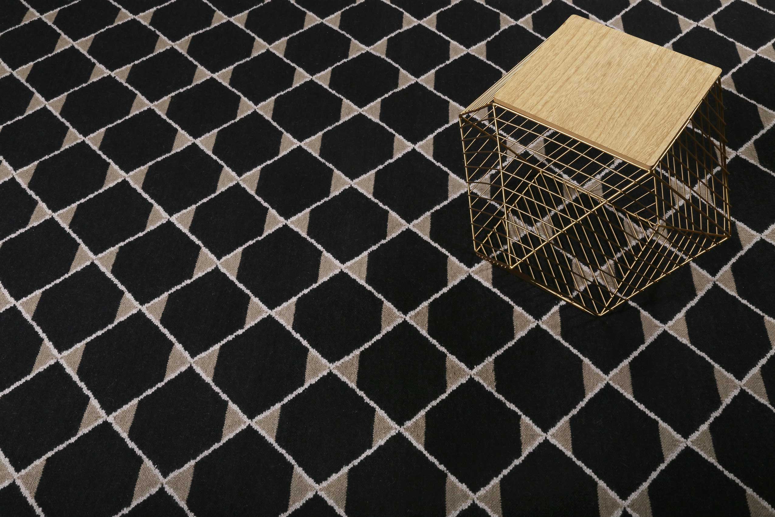 Esprit Kelim Teppich Schwarz aus Wolle 