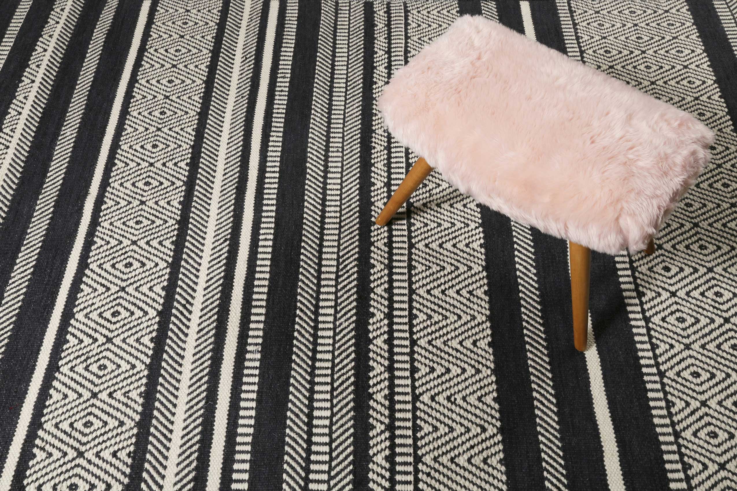 Esprit Kelim Teppich Schwarz Beige aus Wolle 