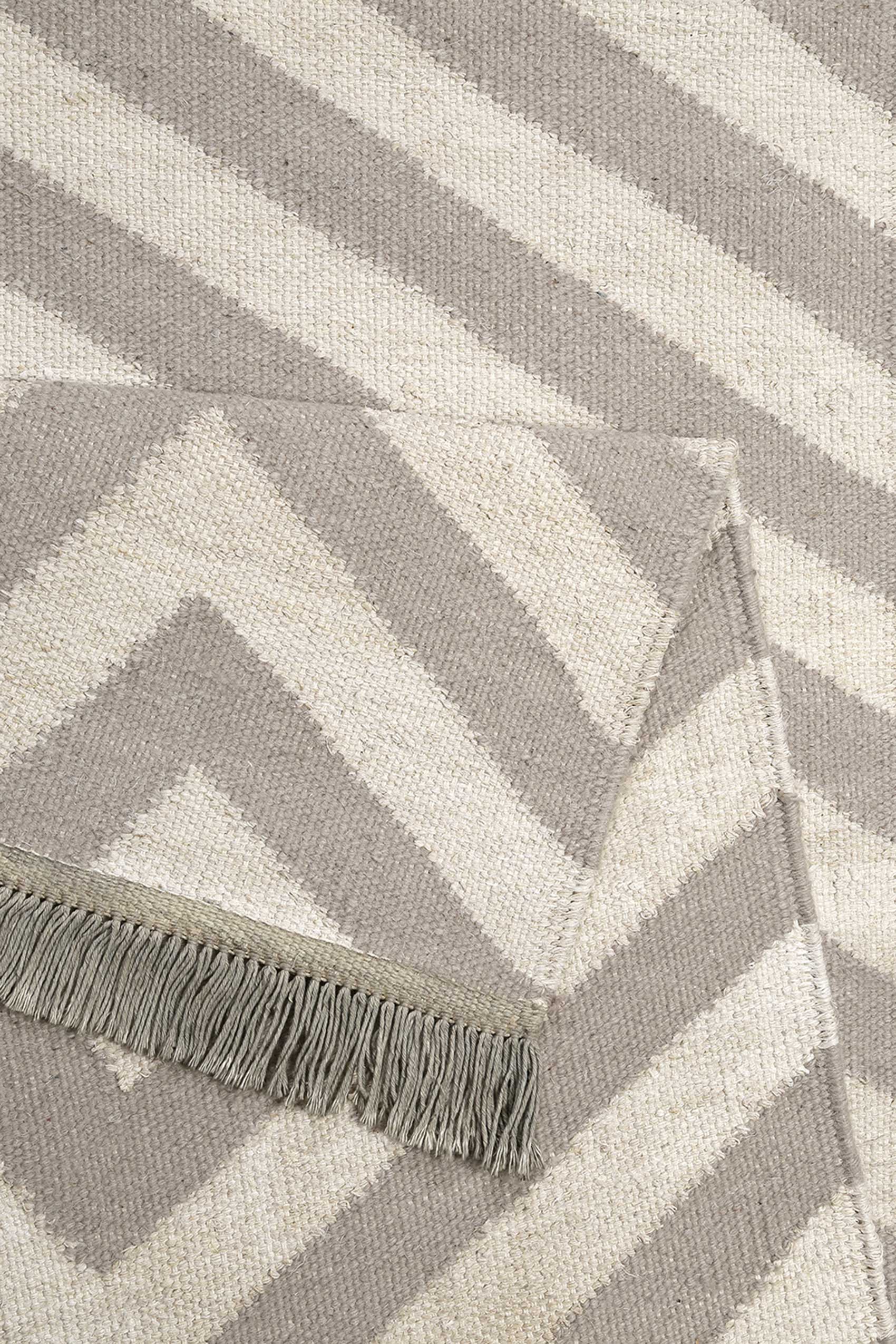 Kelim Teppich Beige Taupe aus Naturfasern 