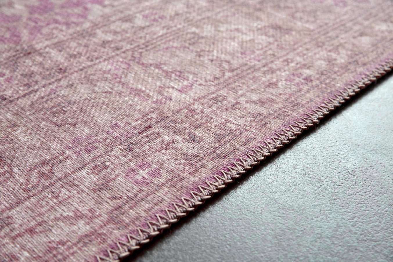 Vintage Teppich Grau Beige Rosa » Past Future « WECONhome - Ansicht 9