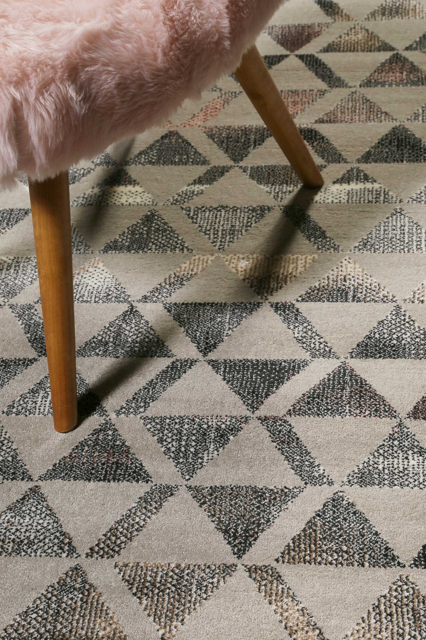 Teppich Grau Schwarz Rosa Kurzflor 