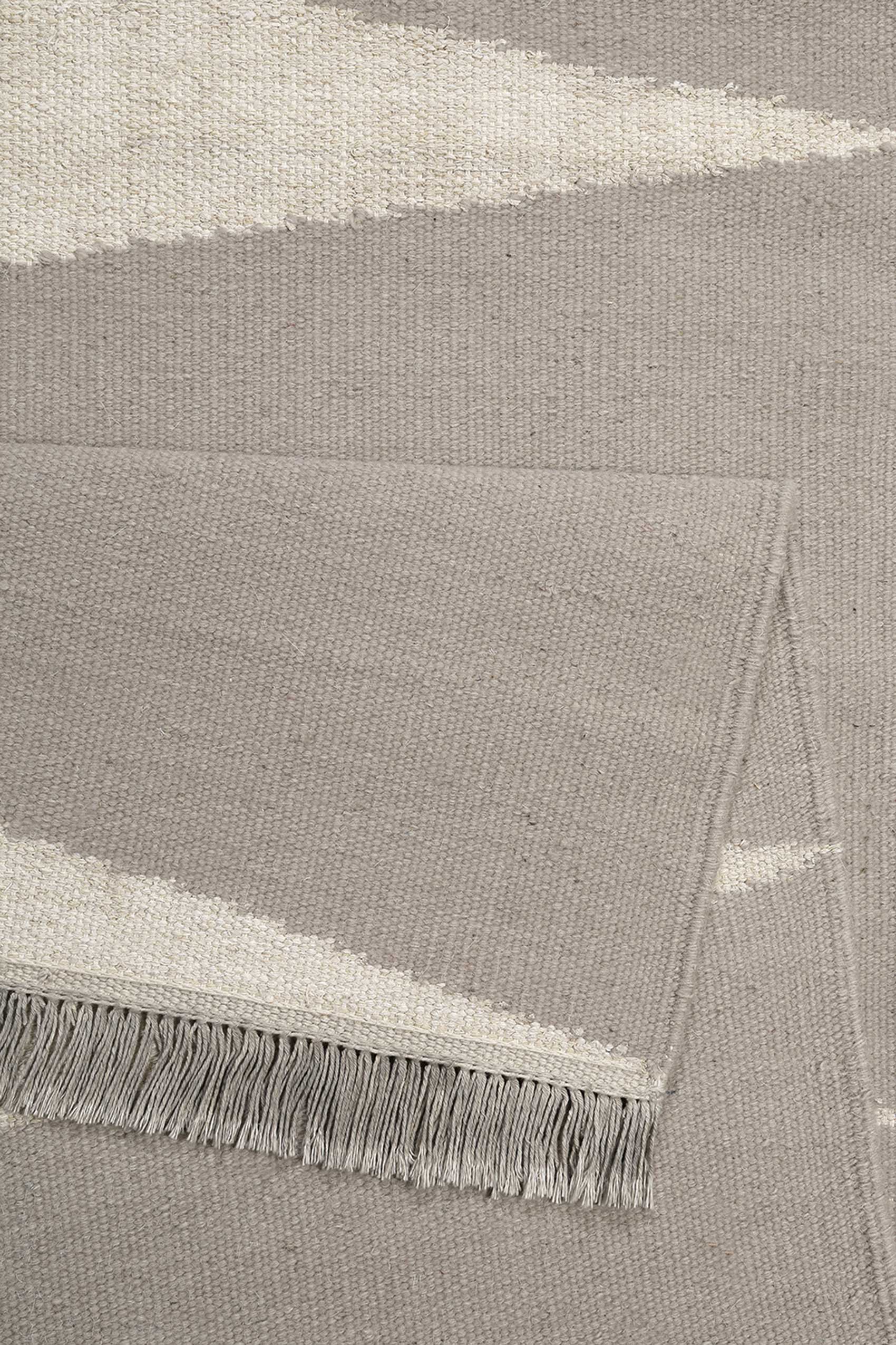 Kelim Teppich Taupe Beige aus Naturfasern 